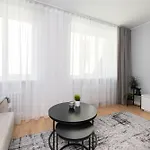 Apartment Roosikrantsi Elegant Retreat Near Old Town - Heart *