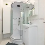 Apartment Roosikrantsi Elegant Retreat Near Old Town - Heart