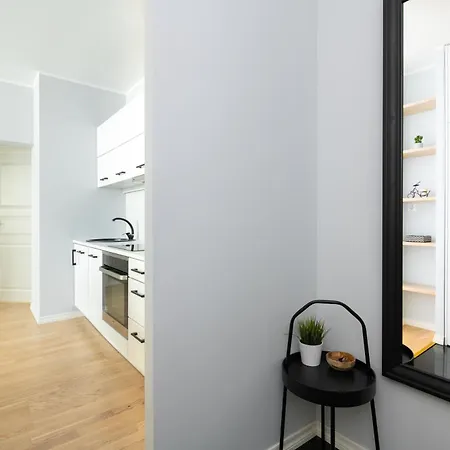 Roosikrantsi Elegant Retreat Near Old Town - Heart Apartment