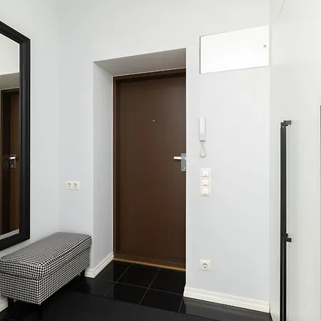 Roosikrantsi Elegant Retreat Near Old Town - Heart *
