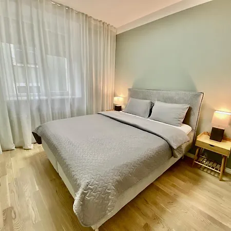 Roosikrantsi Elegant Retreat Near Old Town - Heart Tallinn