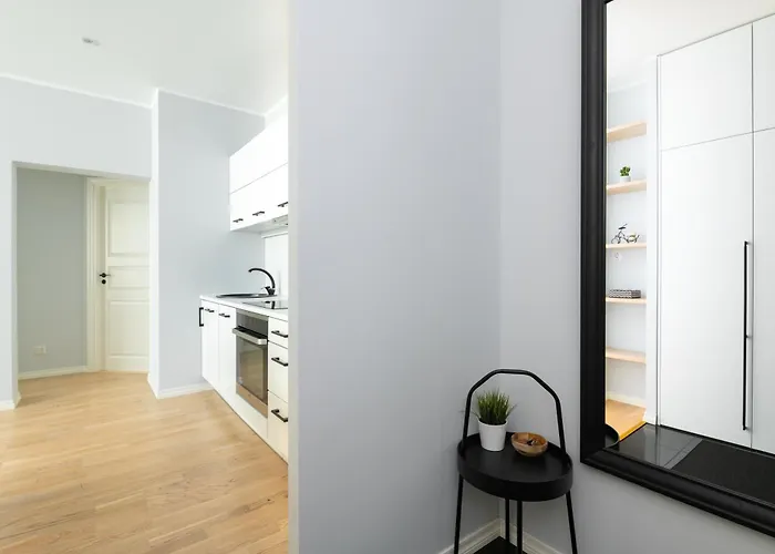 Roosikrantsi Elegant Retreat Near Old Town - Heart 公寓