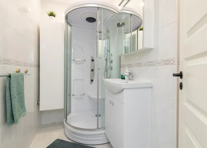 Διαμέρισμα Roosikrantsi Elegant Retreat Near Old Town - Heart