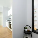 Roosikrantsi Elegant Retreat Near Old Town - Heart アパート