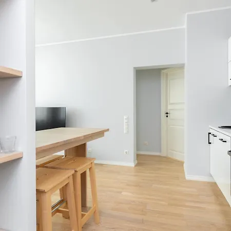 Roosikrantsi Elegant Retreat Near Old Town - Heart Daire *