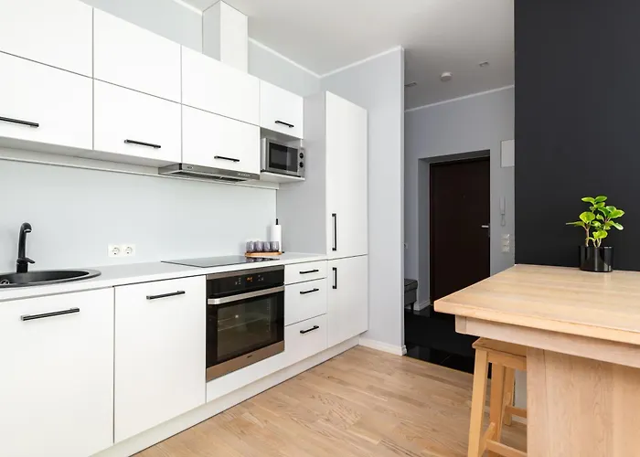 Roosikrantsi Elegant Retreat Near Old Town - Heart Апартаменты