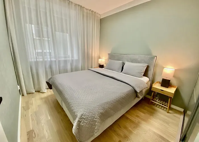 Roosikrantsi Elegant Retreat Near Old Town - Heart Таллин